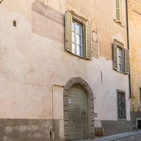 アパート Casa Rivola